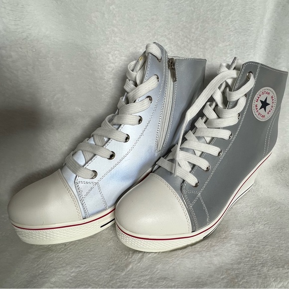 Max Star High Top Wedges - Picture 1 of 6